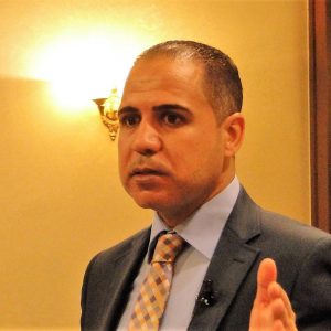 الدبلوماسي السابق د وسام الدين العقلة مدرب قانون دولي وعلاقات دولية في هيومان رستارت