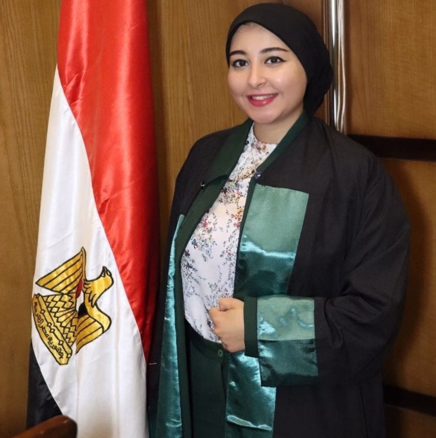 منى عثمان
